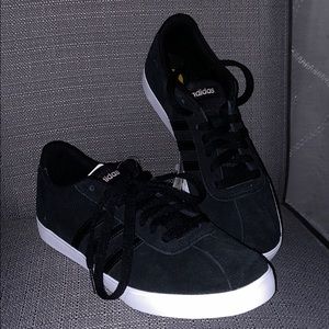 Adidas Neo shoes. Size 8. New with tags